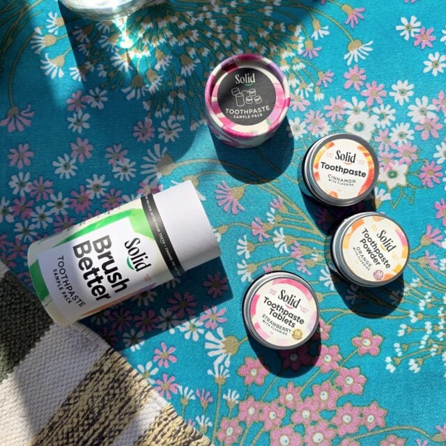Want to create your own toothpaste gift pack for the holidays? DM us with your unique combo of flavours and we'll send the link for you to create it 😍
What would you put in your toothpaste gift tube?