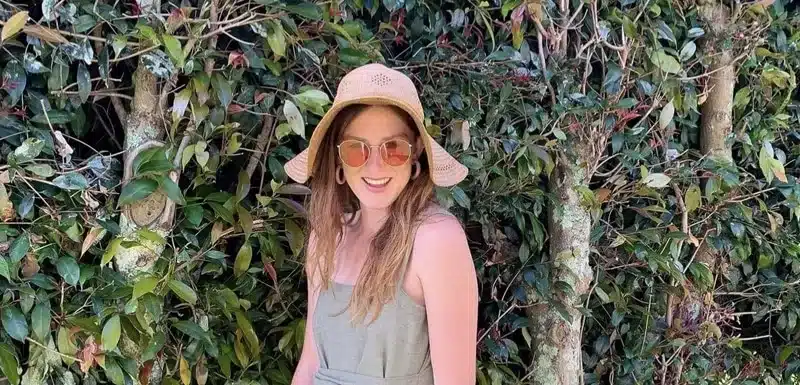Ethically Kate Wearing hat and sunglasses
