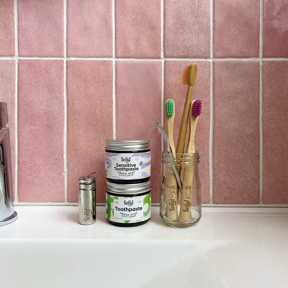 Tips for Going Plastic-Free with your Oral Care Routine